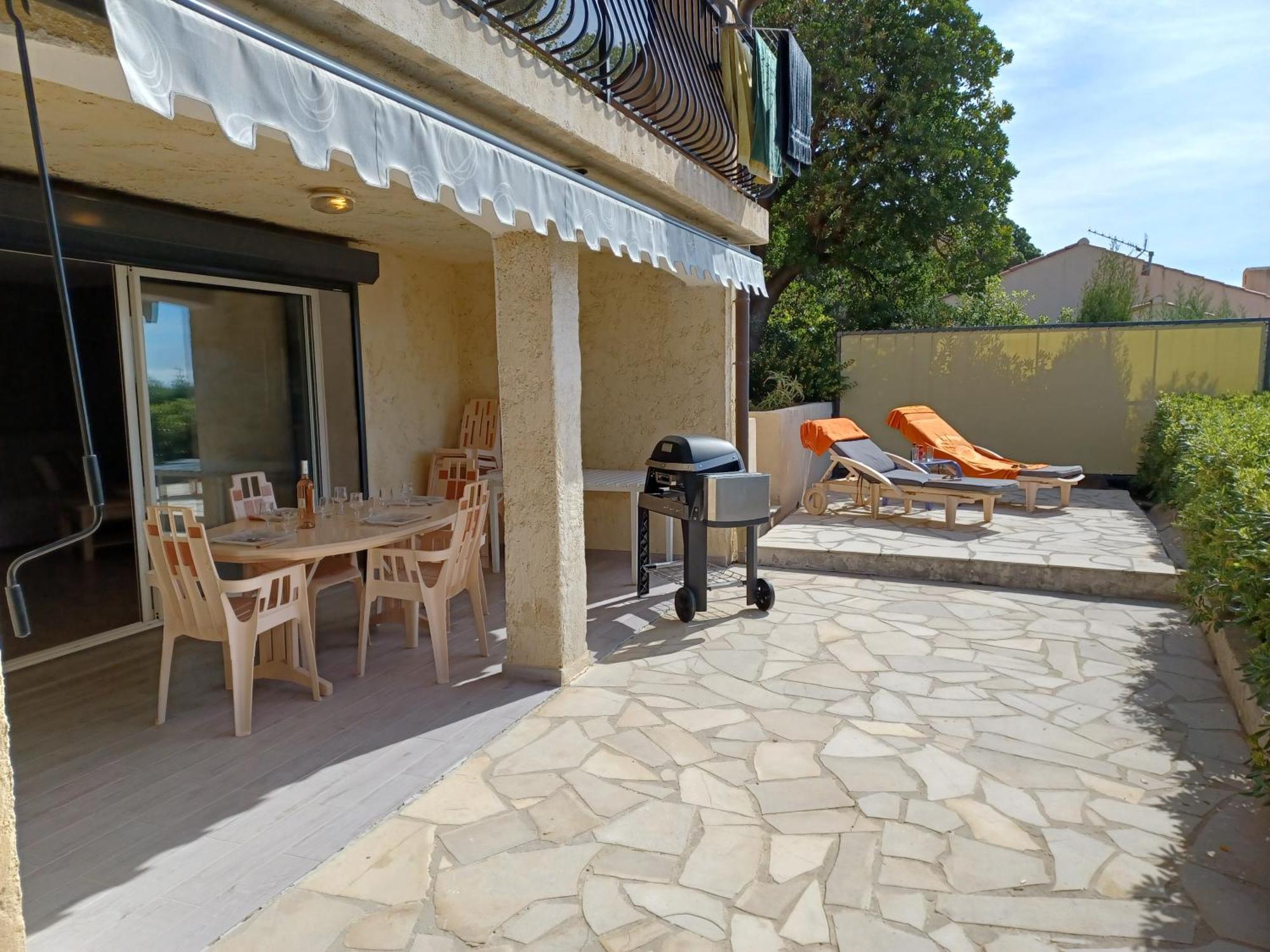 Appartement Rez De Jardin Dans Villa Vue Mer Cavalaire-sur-Mer Ngoại thất bức ảnh